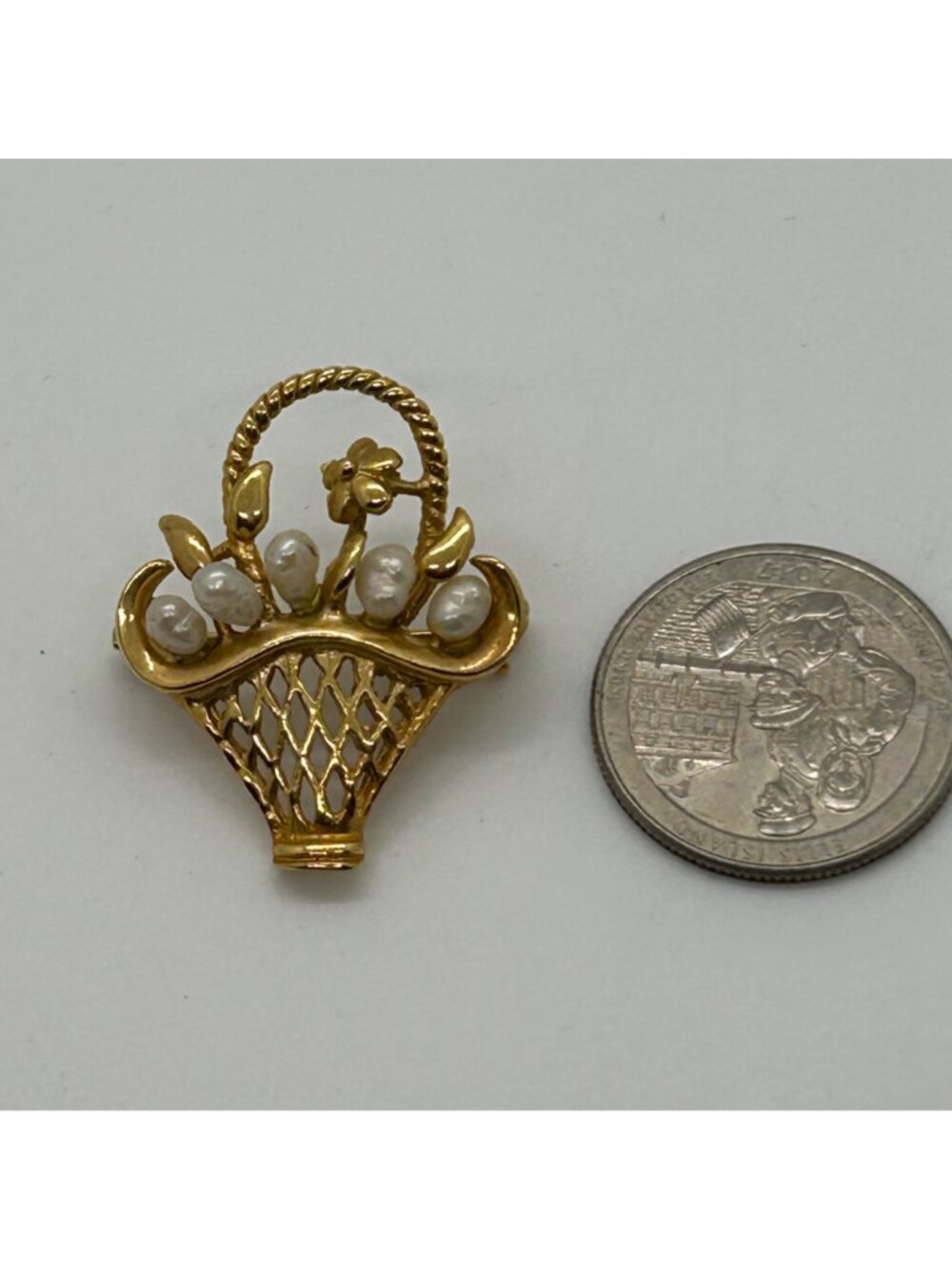 Vintage Gold-Tone Flower Basket Brooch Freshwater Pearl Filigree Retro Floral - Picture 4 of 10